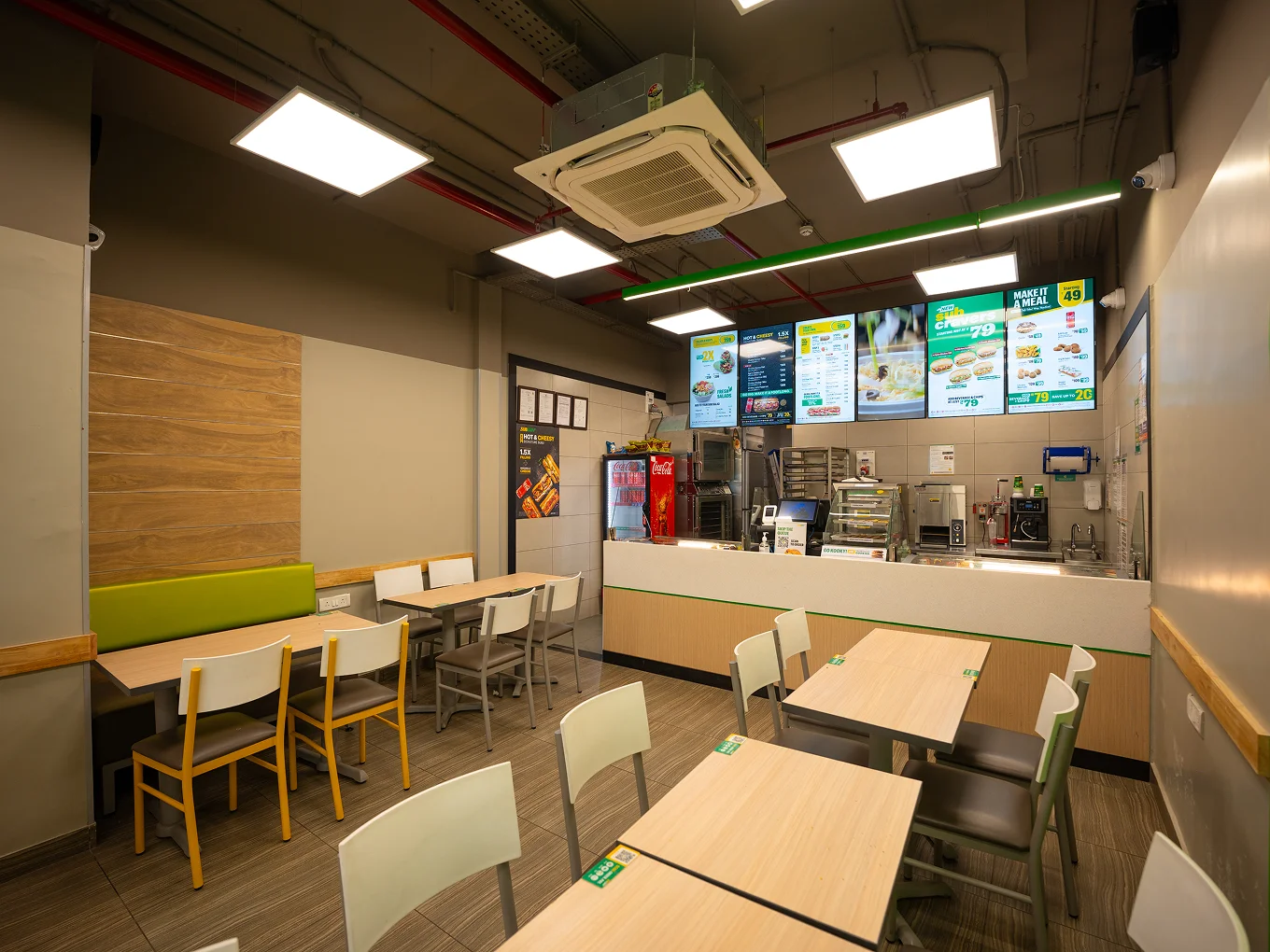 Kapali Mall dining area near the Subway outlet in Gandhi Nagar
